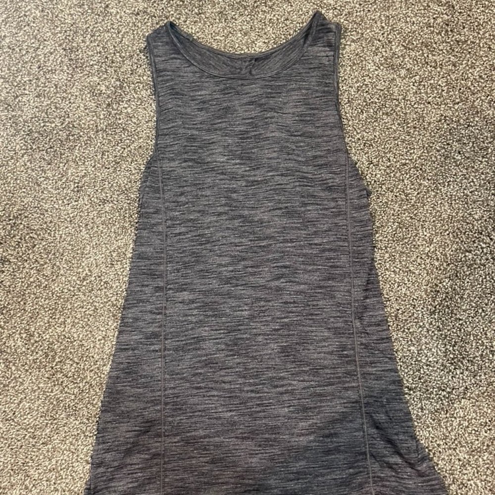 lululemon loose fit tank top